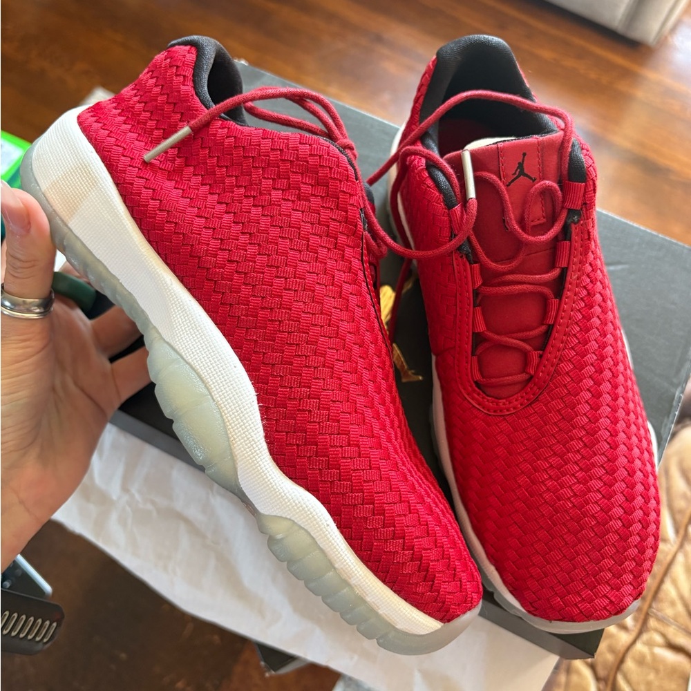 Jordan Air Future Low BG in Red and Black